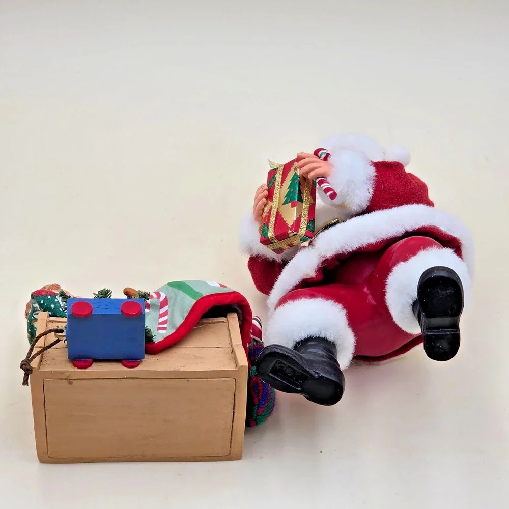 Possible Dreams Clothtique Peace Santa Hidden Message in Beard 2 Pc Set Dept 56